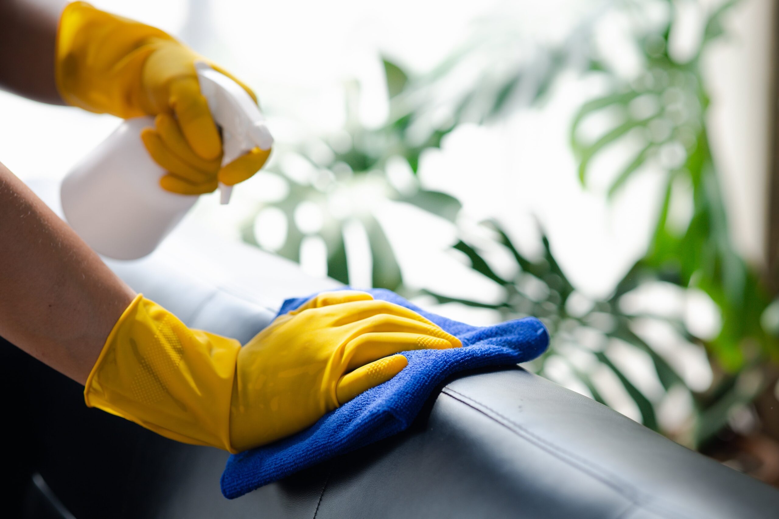 What Does a Commercial Cleaner Do? | Britegroup